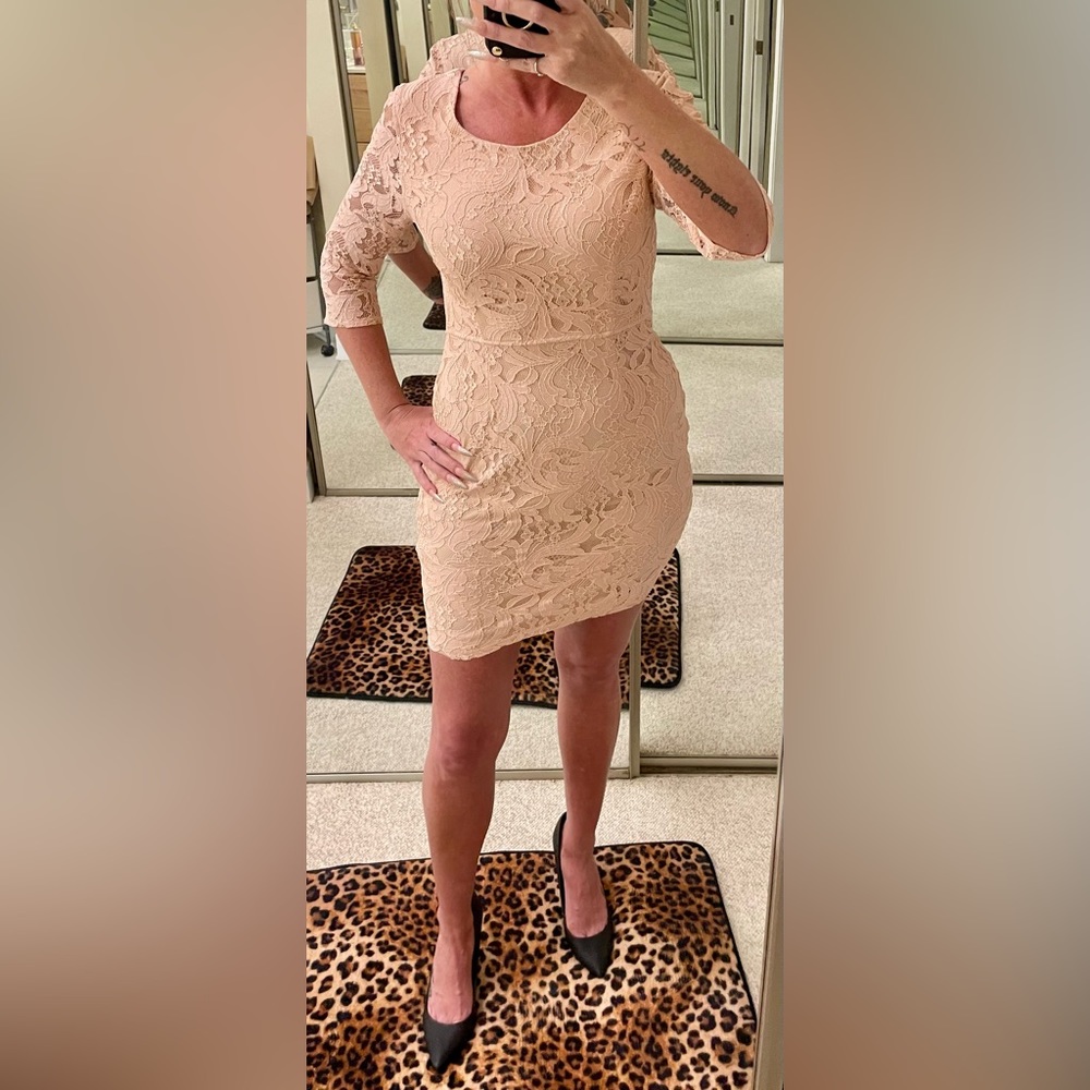 LULUS pale pink lace dress. Size medium
